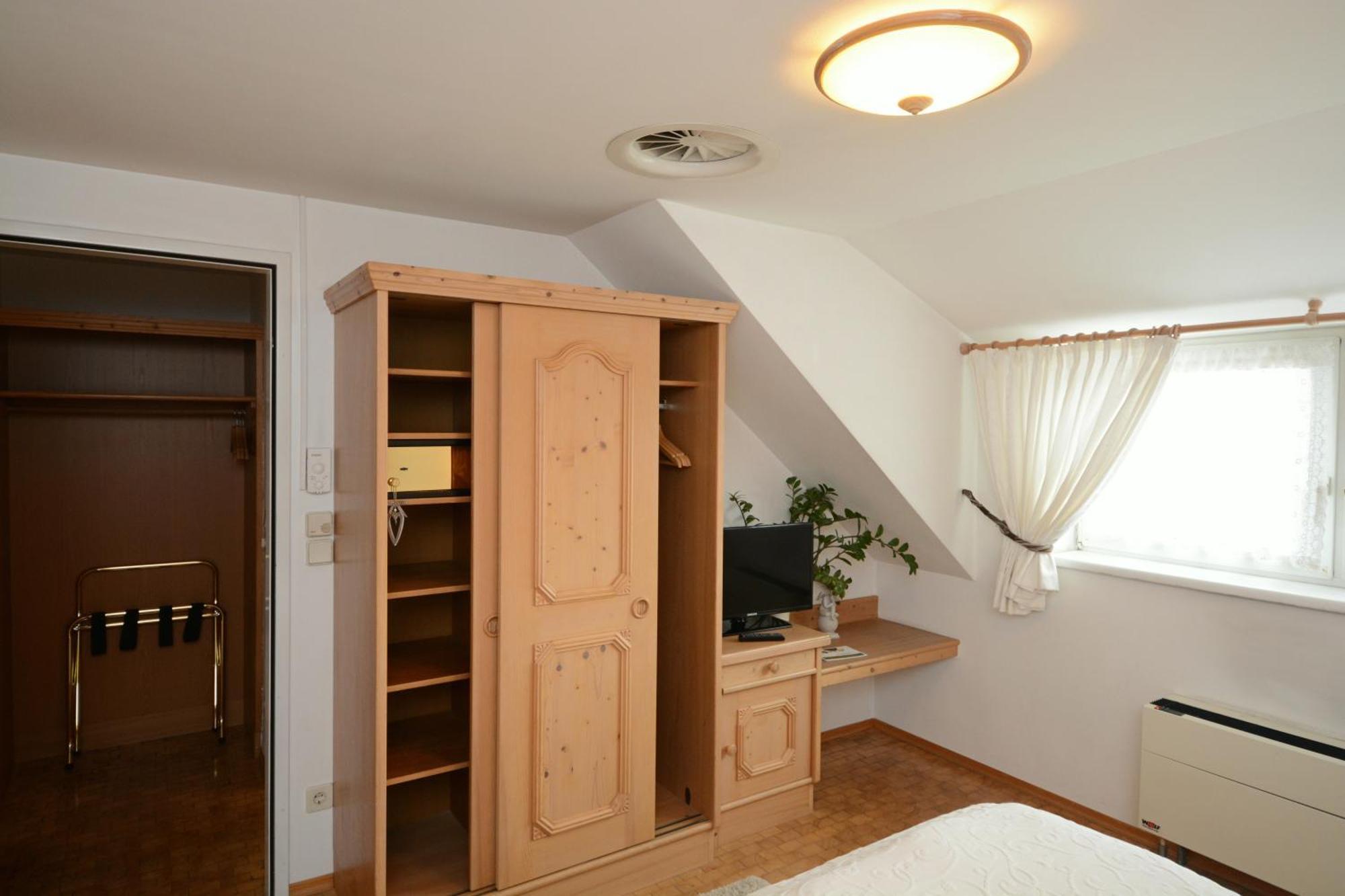 Hotel & Restaurant Braunstein - Pauli'S Stuben พูร์บาค อัม นอยซีดเลอร์เซ ห้อง รูปภาพ