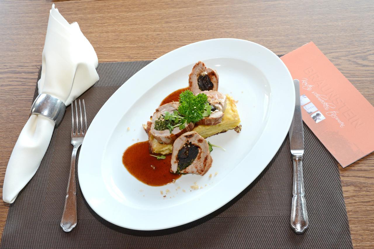 Hotel & Restaurant Braunstein - Pauli'S Stuben พูร์บาค อัม นอยซีดเลอร์เซ ภายนอก รูปภาพ